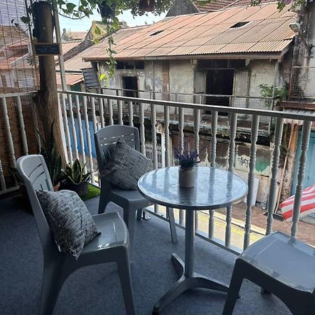 Spot On 90898 Kasturi Alley Guest House & Cat Hotel Malacca Extérieur photo