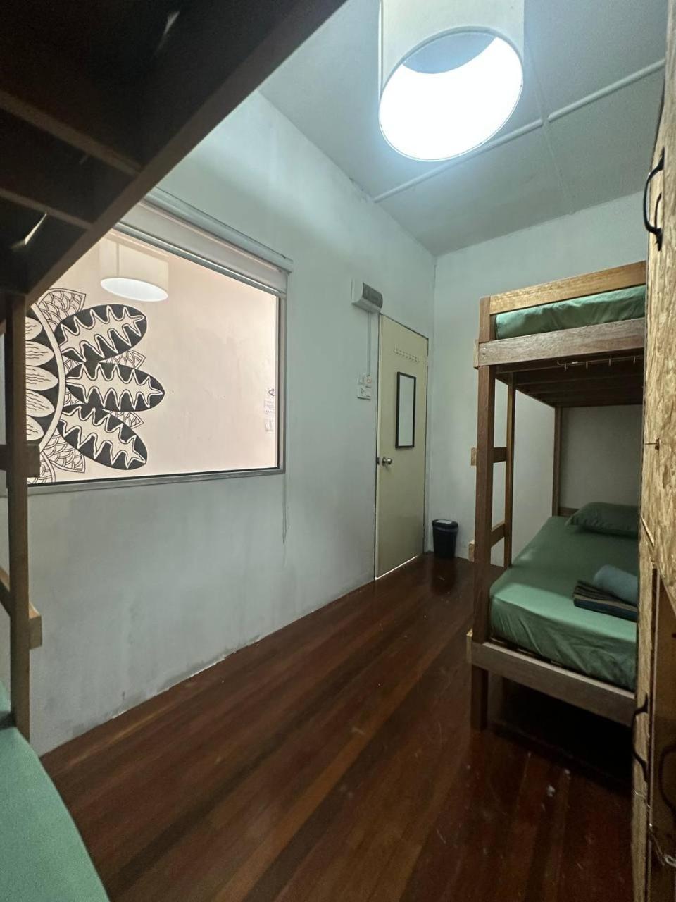 Spot On 90898 Kasturi Alley Guest House & Cat Hotel Malacca Extérieur photo